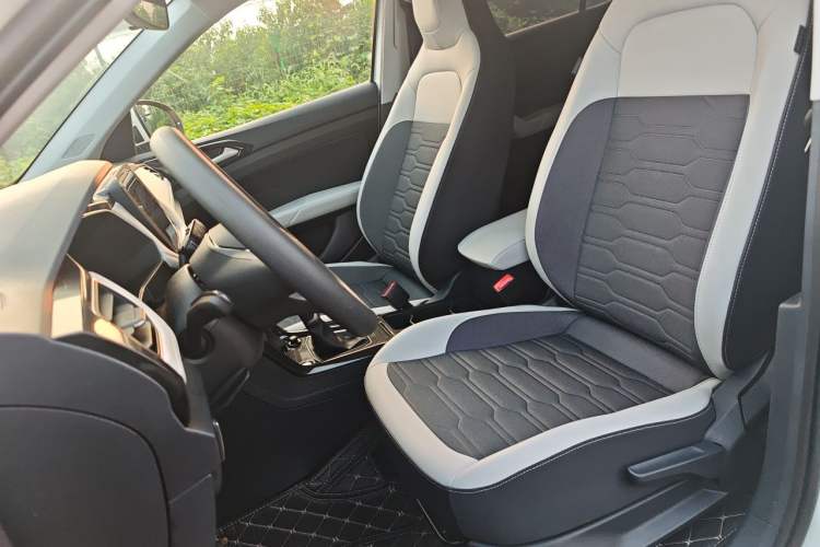 Used Volkswagen Tharu 2025 New Sharp 1.5L Ambitious Edition Left Front Seat