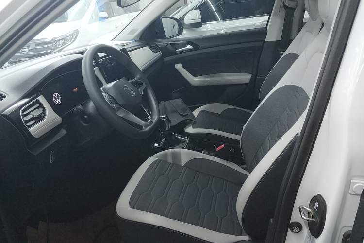Used Volkswagen Tharu 2025 New Sharp 1.5L Ambitious Edition Left Front Seat