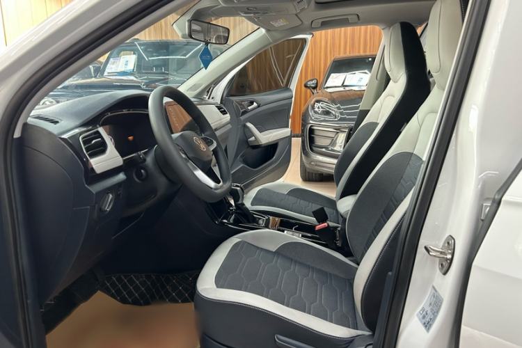 Used Volkswagen Tharu 2025 New Sharp 1.5L Ambitious Edition Left Front Seat