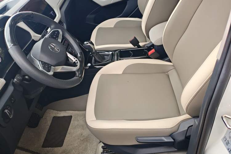 Used Volkswagen Tharu 2025 New Sharp 300TSI Ambitious Edition Left Front Seat