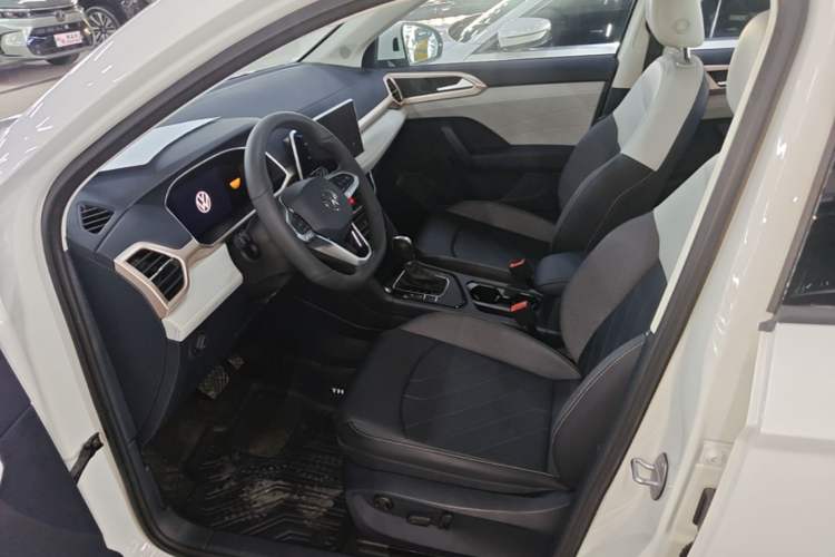 Used Volkswagen Tharu 2025 300TSI Two-Wheel-Drive Moonlight Edition Left Front Seat