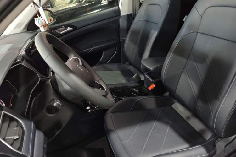 Used Volkswagen Tharu 2025 NewRui 300TSI Prestige Edition Left Front Seat