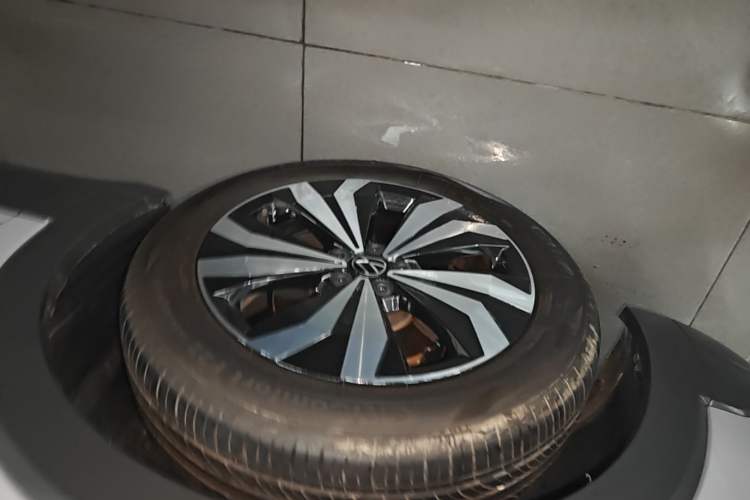 Used Volkswagen Tharu 2025 New Sharp 1.5L Ambitious Edition Left Front Wheel Hub