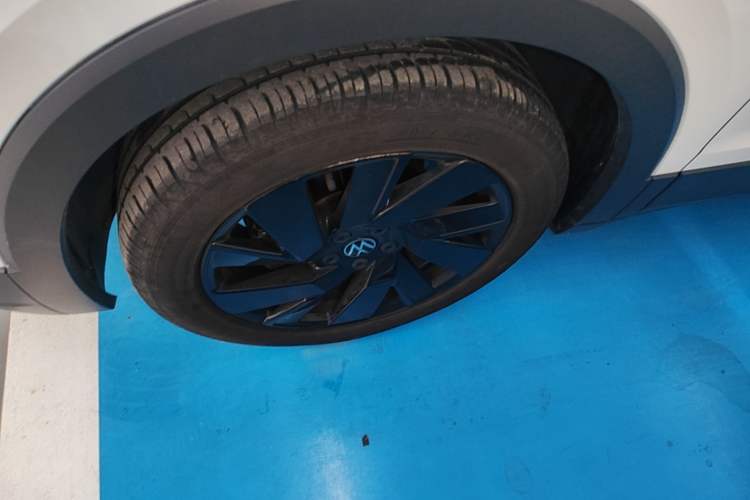 Used Volkswagen Tharu 2025 New Sharp 1.5L Ambitious Edition Left Front Wheel Hub