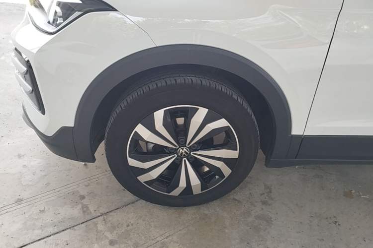 Used Volkswagen Tharu 2025 New Sharp 1.5L Ambitious Edition Left Front Wheel Hub