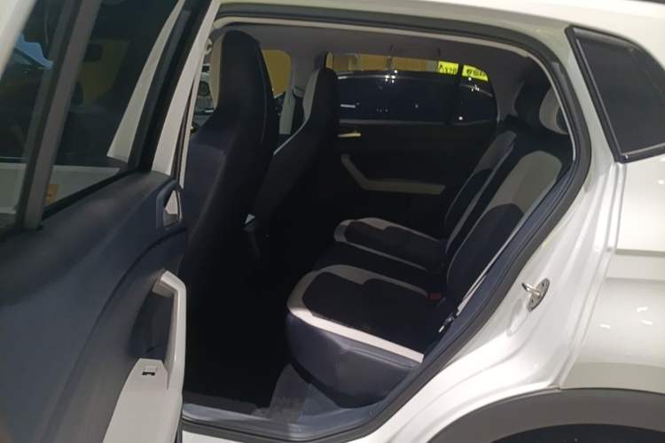 Used Volkswagen Tharu 2025 New Sharp 300TSI Ambitious Edition Left Rear Seat