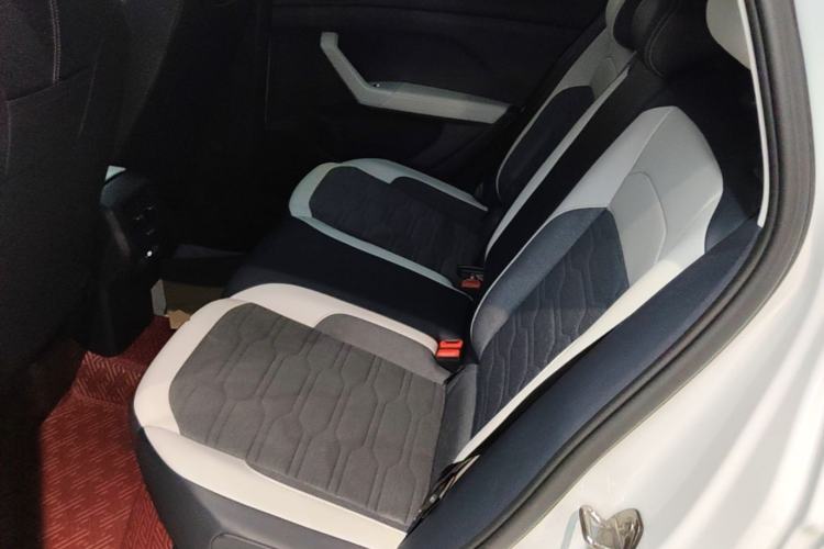 Used Volkswagen Tharu 2025 New Sharp 1.5L Ambitious Edition Left Rear Seat