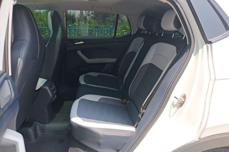 Used Volkswagen Tharu 2025 New Sharp 1.5L Ambitious Edition Left Rear Seat