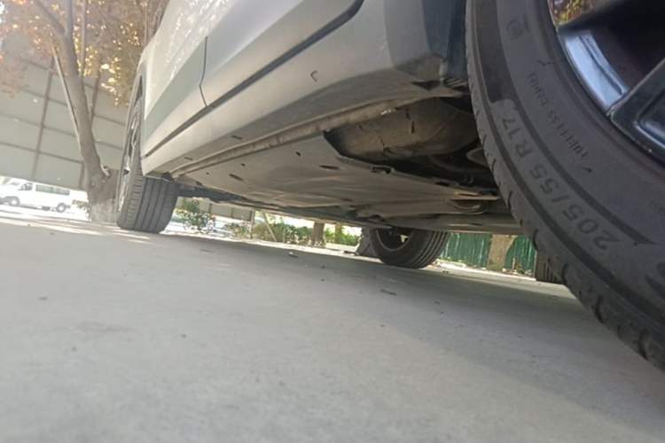 Used Volkswagen Tharu 2025 NewRui 300TSI Prestige Edition Left Side Sill