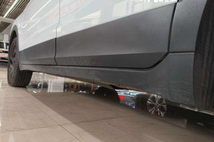 Used Volkswagen Tharu 2025 New Sharp 1.5L Ambitious Edition Left Side Sill