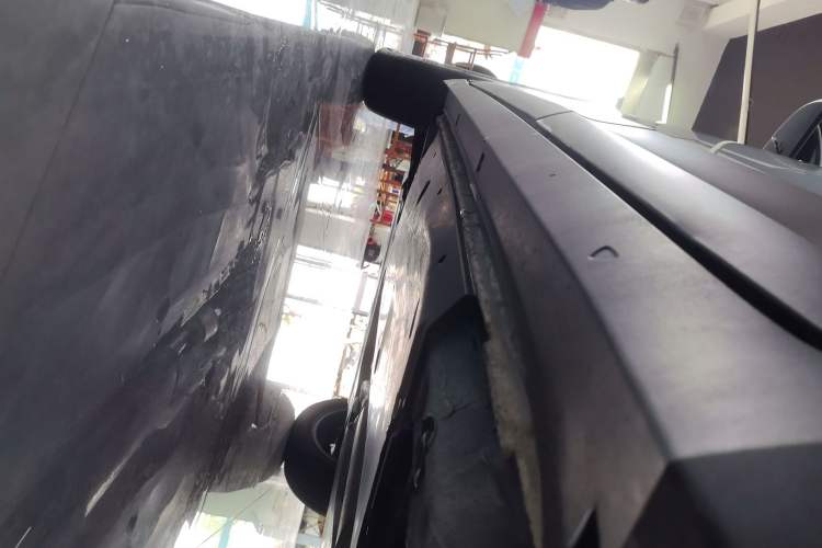 Used Volkswagen Tharu 2025 NewRui 300TSI Prestige Edition Left Side Sill
