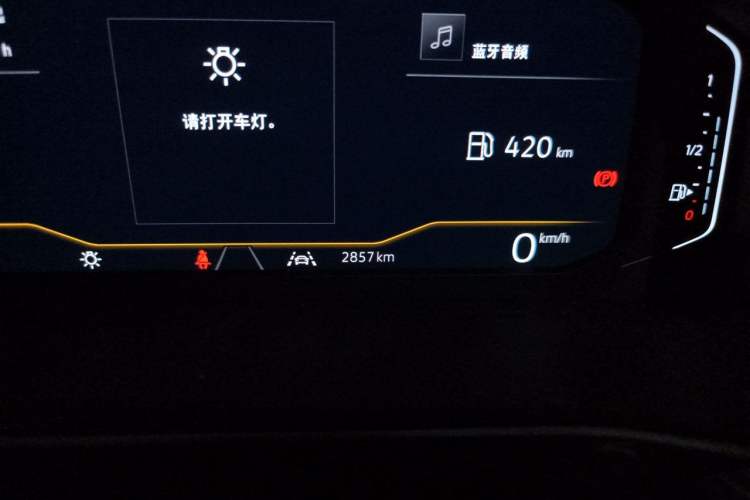 Used Volkswagen Tharu 2025 NewRui 300TSI Prestige Edition Odometer Close Up