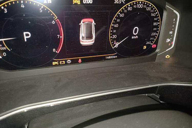 Used Volkswagen Tharu 2025 NewRui 300TSI Prestige Edition Odometer Close Up