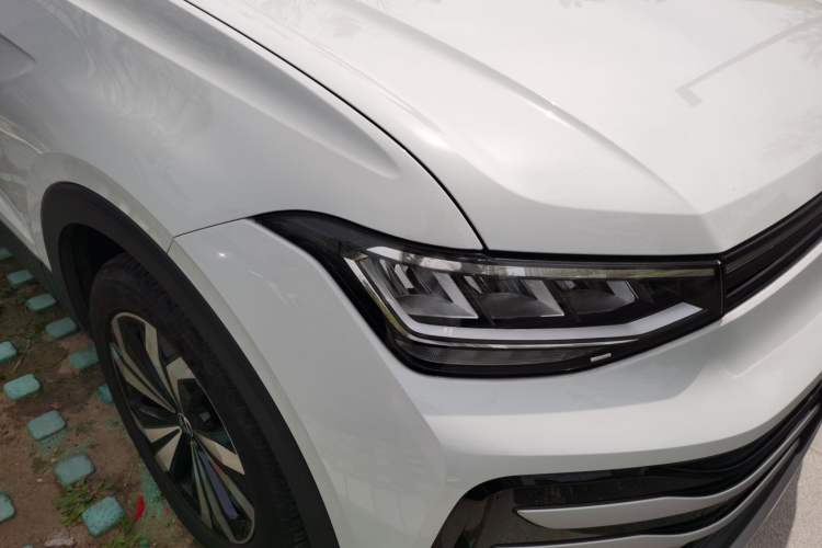 Used Volkswagen Tharu 2025 New Sharp 1.5L Sharp Edition Right Front Headlight