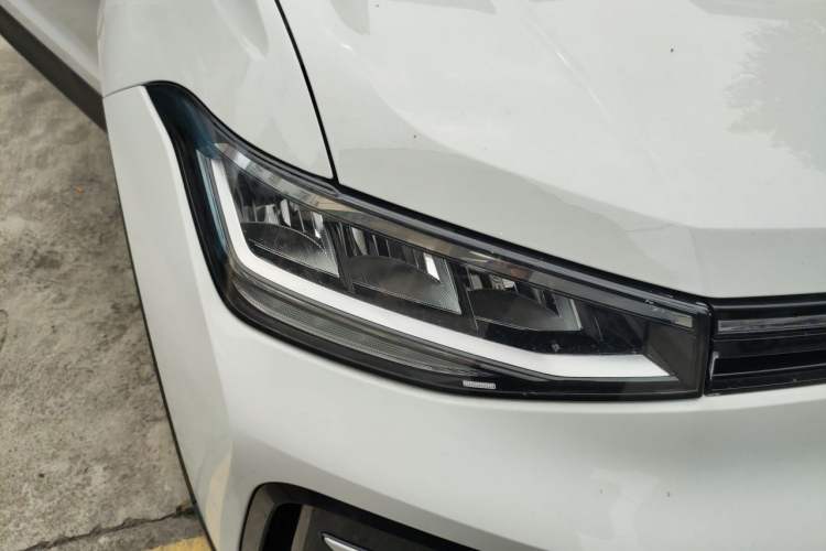 Used Volkswagen Tharu 2025 New Sharp 1.5L Sharp Edition Right Front Headlight