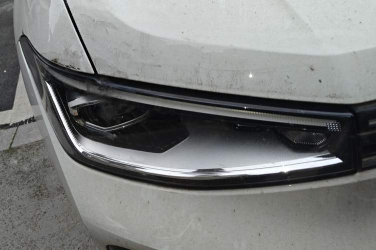 Used Volkswagen Tharu 2025 New Sharp 1.5L Ambitious Edition Right Front Headlight