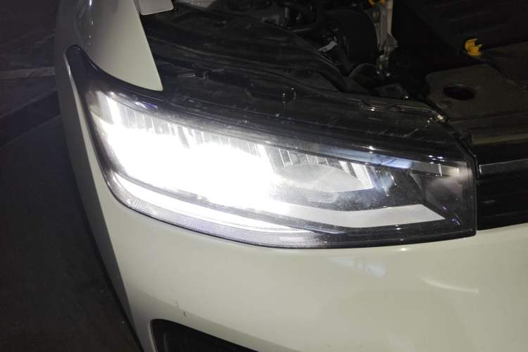 Used Volkswagen Tharu 2025 New Sharp 1.5L Sharp Edition Right Front Headlight