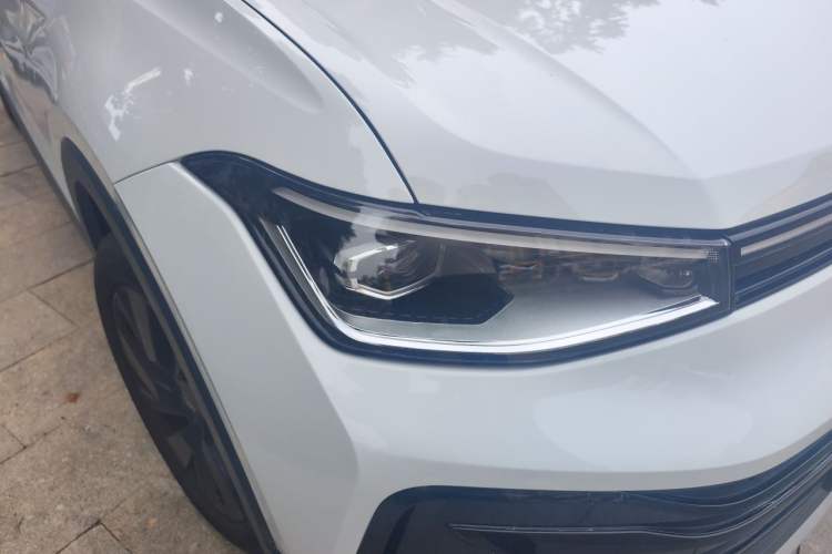 Used Volkswagen Tharu 2025 New Sharp 1.5L Ambitious Edition Right Front Headlight