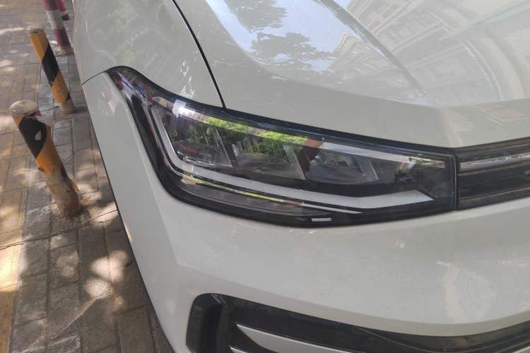 Used Volkswagen Tharu 2025 New Sharp 1.5L Sharp Edition Right Front Headlight