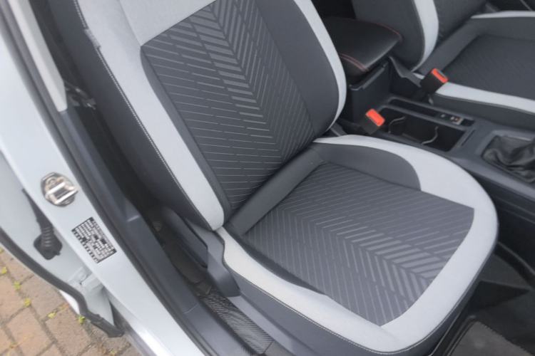 Used Volkswagen Tharu 2025 New Sharp 1.5L Sharp Edition Right Front Seat