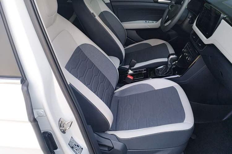 Used Volkswagen Tharu 2025 New Sharp 1.5L Ambitious Edition Right Front Seat
