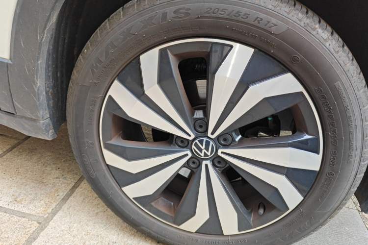 Used Volkswagen Tharu 2025 New Sharp 1.5L Ambitious Edition Right Front Wheel Hub