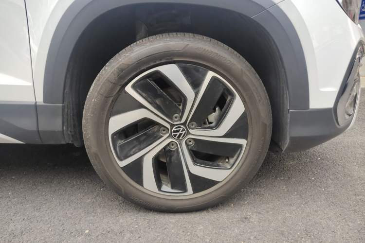Used Volkswagen Tharu 2025 300TSI Two-Wheel-Drive Moonlight Edition Right Front Wheel Hub
