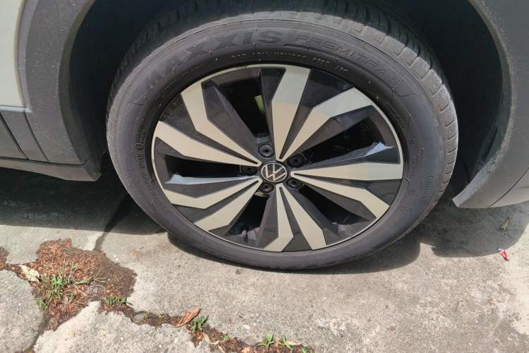 Used Volkswagen Tharu 2025 New Sharp 1.5L Ambitious Edition Right Front Wheel Hub