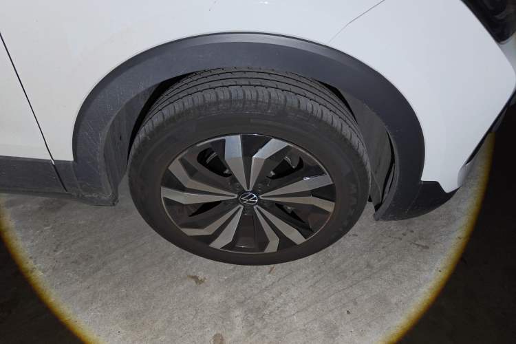 Used Volkswagen Tharu 2025 New Sharp 1.5L Sharp Edition Right Front Wheel Hub