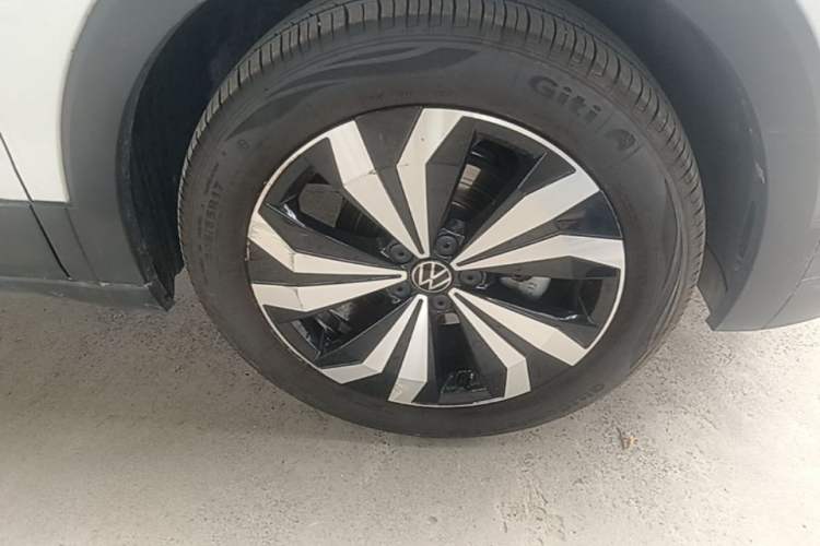 Used Volkswagen Tharu 2025 New Sharp 1.5L Sharp Edition Right Front Wheel Hub