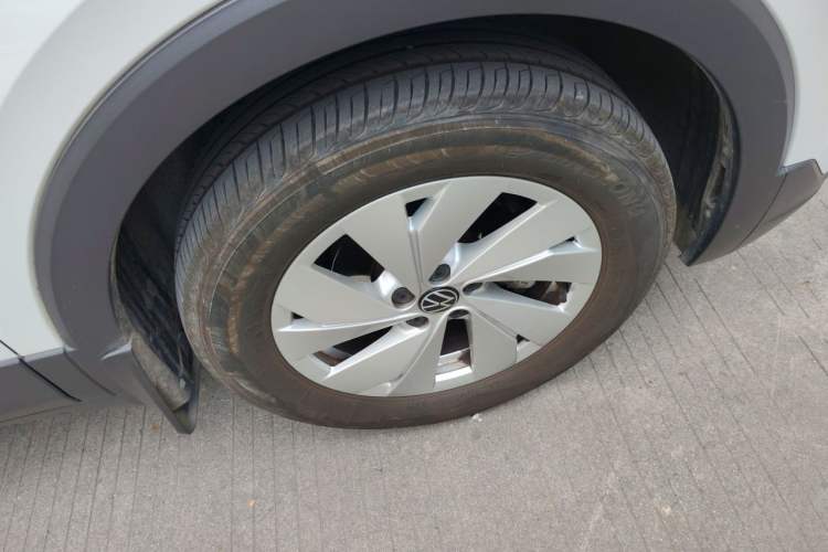 Used Volkswagen Tharu 2025 New Sharp 1.5L Sharp Edition Right Front Wheel Hub