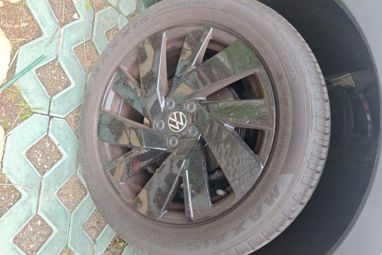 Used Volkswagen Tharu 2025 New Sharp 1.5L Ambitious Edition Right Front Wheel Hub