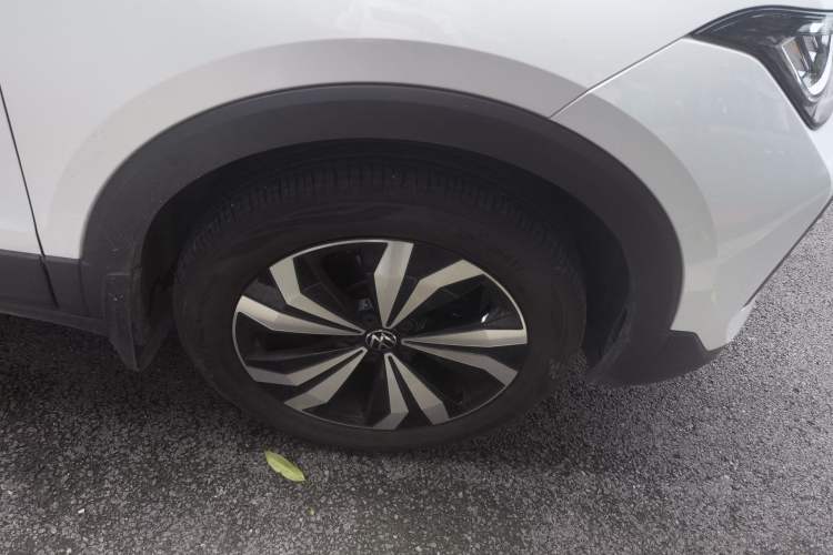 Used Volkswagen Tharu 2025 New Sharp 1.5L Sharp Edition Right Front Wheel Hub