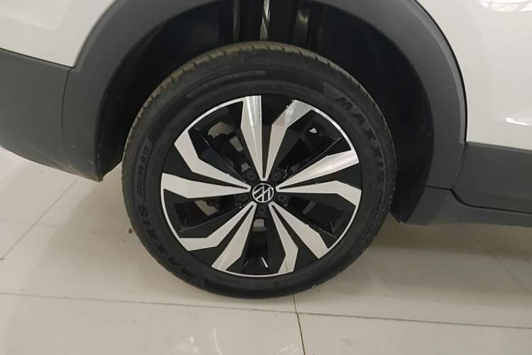 Used Volkswagen Tharu 2025 New Sharp 1.5L Ambitious Edition Right Rear Wheel Hub
