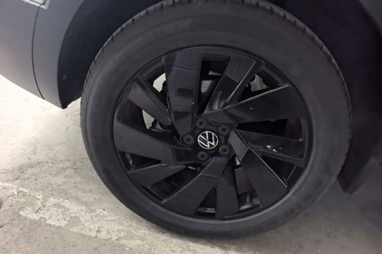 Used Volkswagen Tharu 2025 NewRui 300TSI Prestige Edition Right Rear Wheel Hub