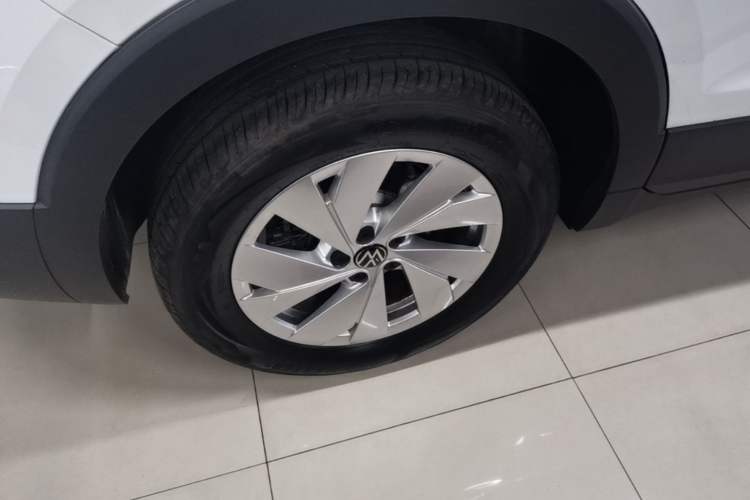 Used Volkswagen Tharu 2025 New Sharp 1.5L Sharp Edition Right Rear Wheel Hub