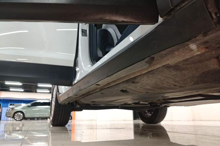 Used Volkswagen Tharu 2025 New Sharp 1.5L Sharp Edition Right Side Sill