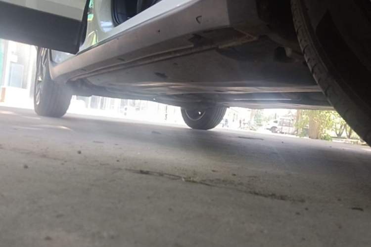 Used Volkswagen Tharu 2025 NewRui 300TSI Prestige Edition Right Side Sill