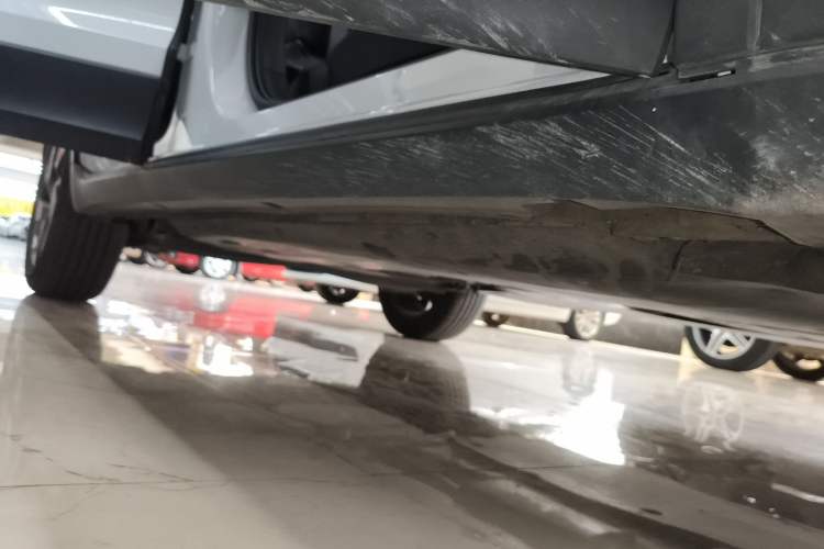 Used Volkswagen Tharu 2025 New Sharp 1.5L Ambitious Edition Right Side Sill