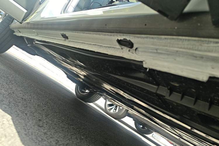 Used Volkswagen Tharu 2025 300TSI Two-Wheel-Drive Moonlight Edition Right Side Sill