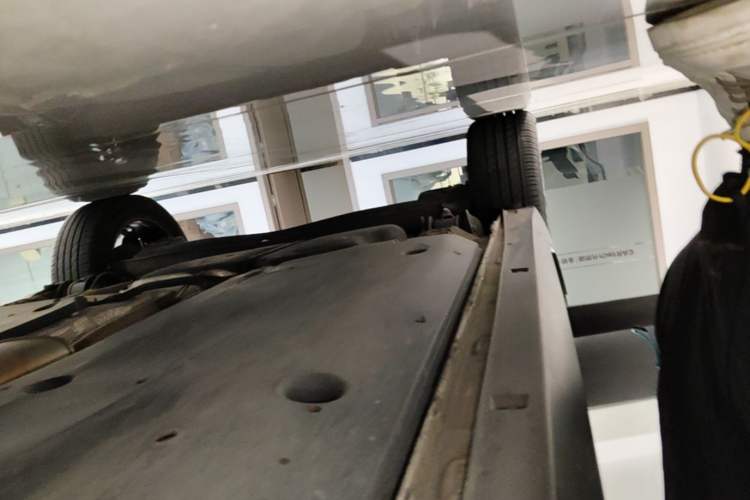 Used Volkswagen Tharu 2025 New Sharp 1.5L Ambitious Edition Right Side Sill
