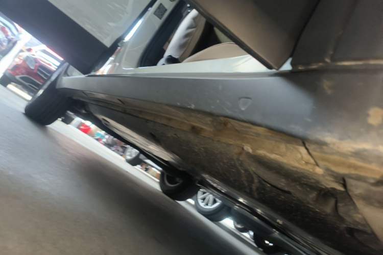 Used Volkswagen Tharu 2025 New Sharp 1.5L Sharp Edition Right Side Sill