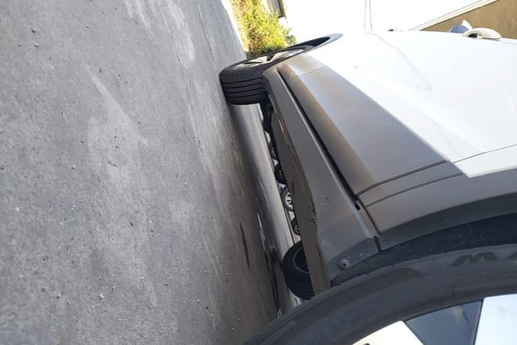 Used Volkswagen Tharu 2025 New Sharp 1.5L Ambitious Edition Right Side Sill