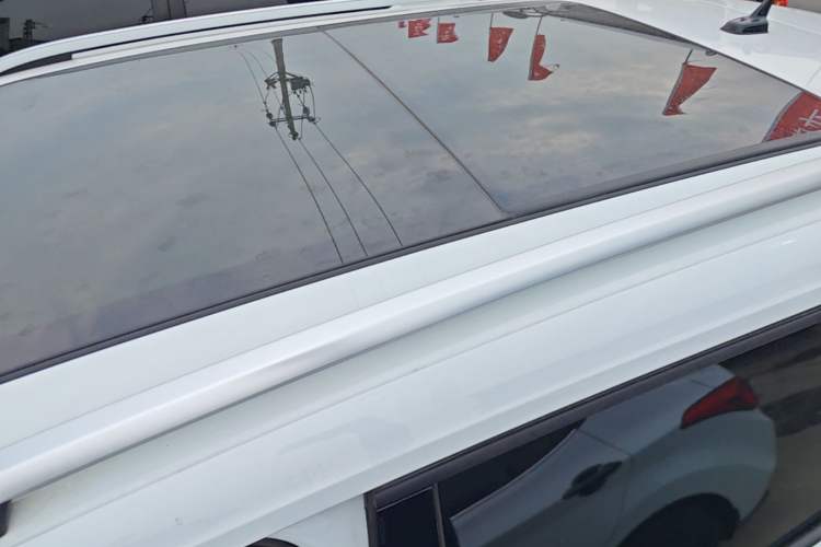 Used Volkswagen Tharu 2025 300TSI Two-Wheel-Drive Moonlight Edition Roof