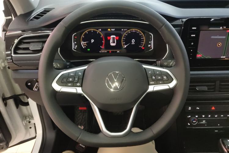 Used Volkswagen Tharu 2025 NewRui 300TSI Prestige Edition Steering Wheel