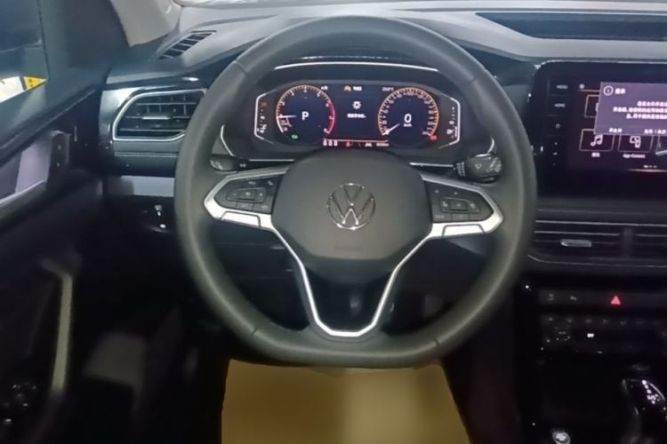 Used Volkswagen Tharu 2025 NewRui 300TSI Prestige Edition Steering Wheel
