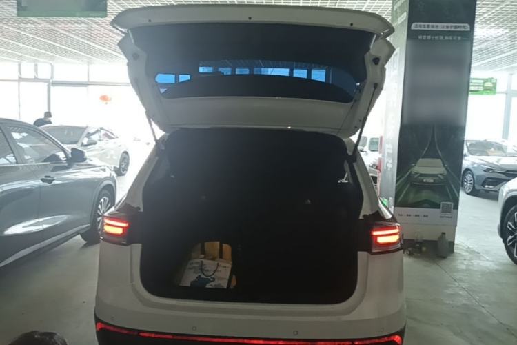 Used Volkswagen Tharu 2025 NewRui 300TSI Prestige Edition Trunk