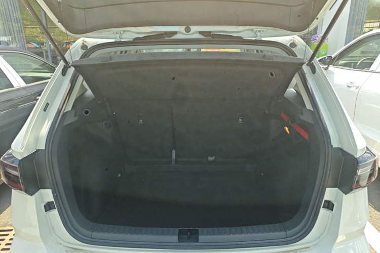 Used Volkswagen Tharu 2025 300TSI Two-Wheel-Drive Moonlight Edition Trunk