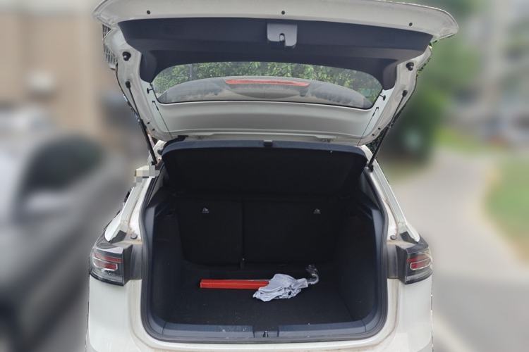 Used Volkswagen Tharu 2025 New Sharp 1.5L Ambitious Edition Trunk