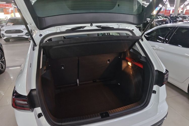 Used Volkswagen Tharu 2025 300TSI Two-Wheel-Drive Moonlight Edition Trunk